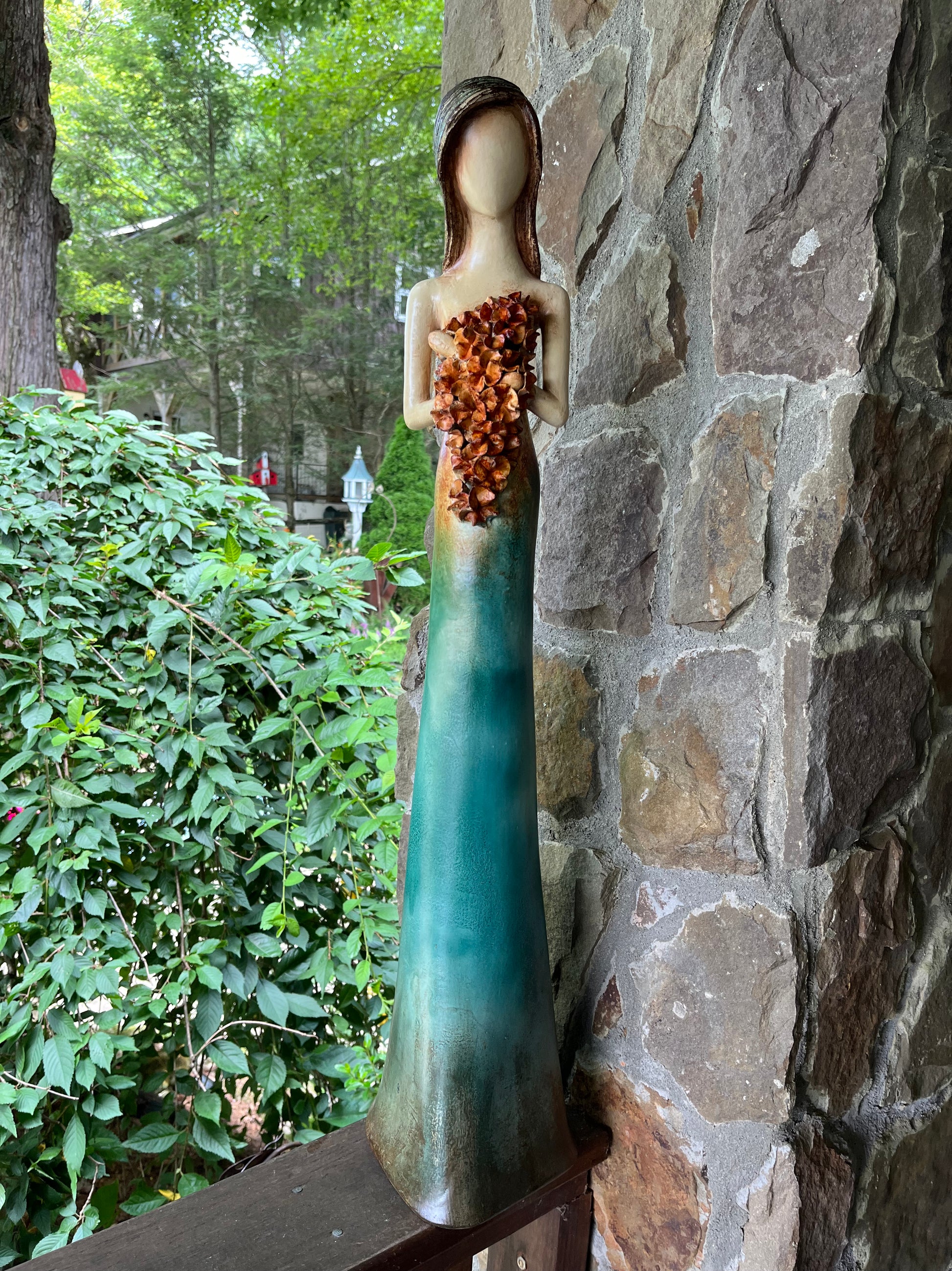Loretta Bertoli Roccio Sculpture Full Front