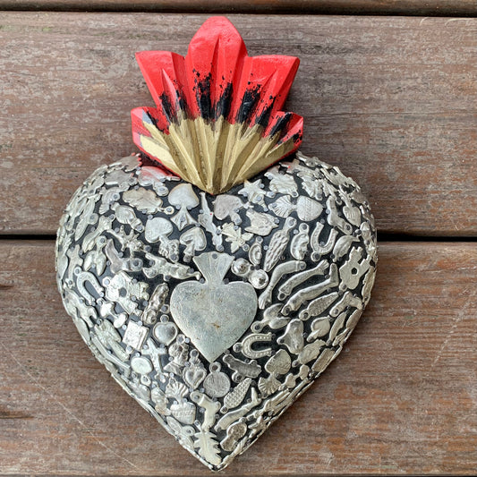 milagros sacred wood heart