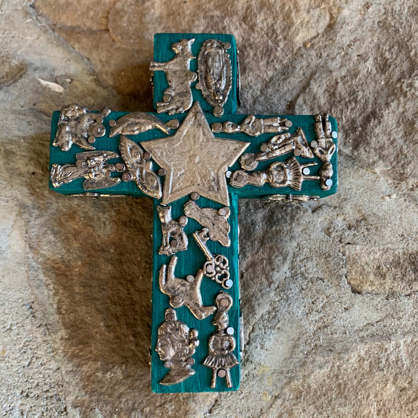 milagros wood cross